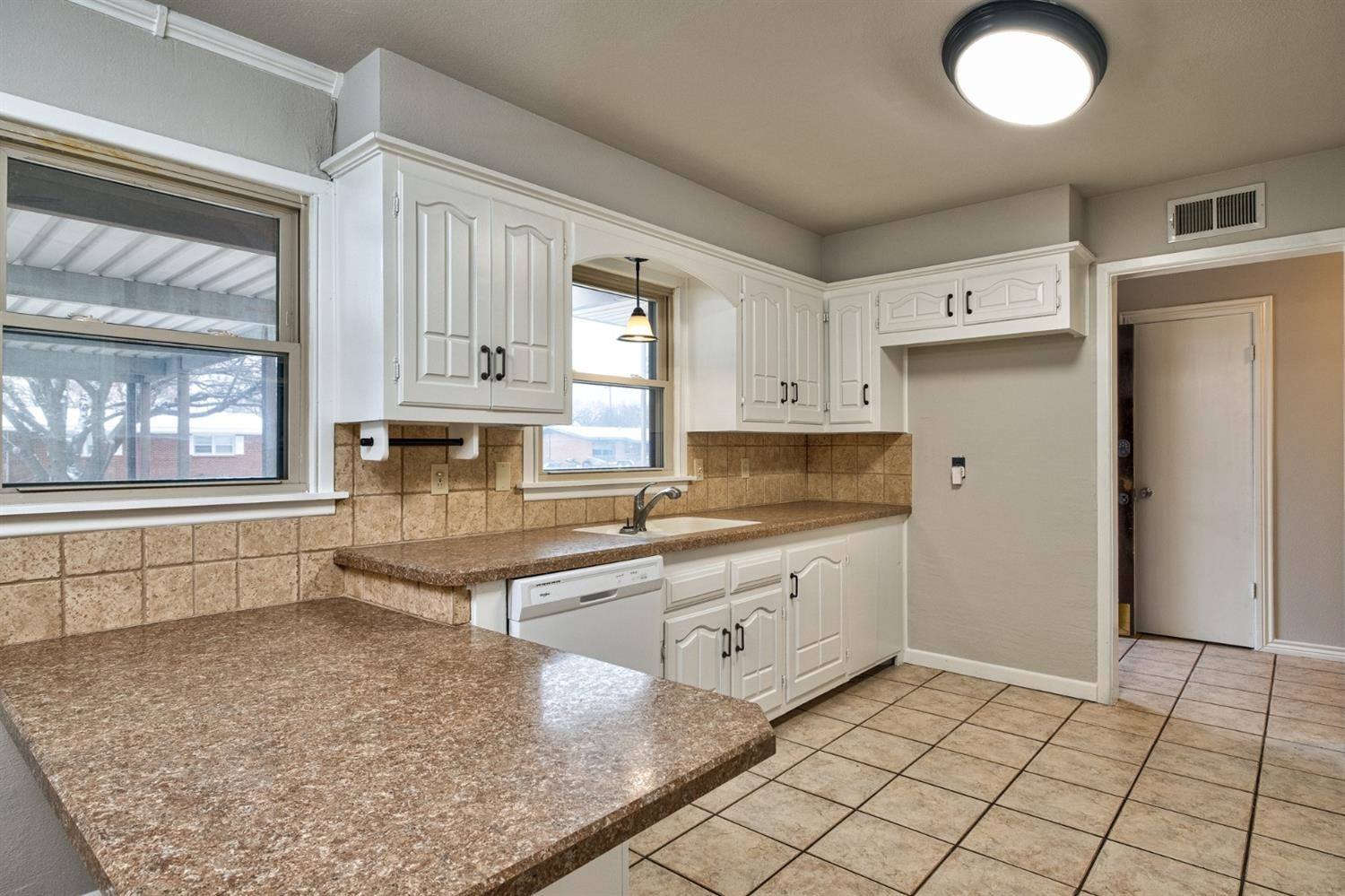 4917 44th Street Lubbock, TX 79414 - Photo 10 of 25 Photo 10
