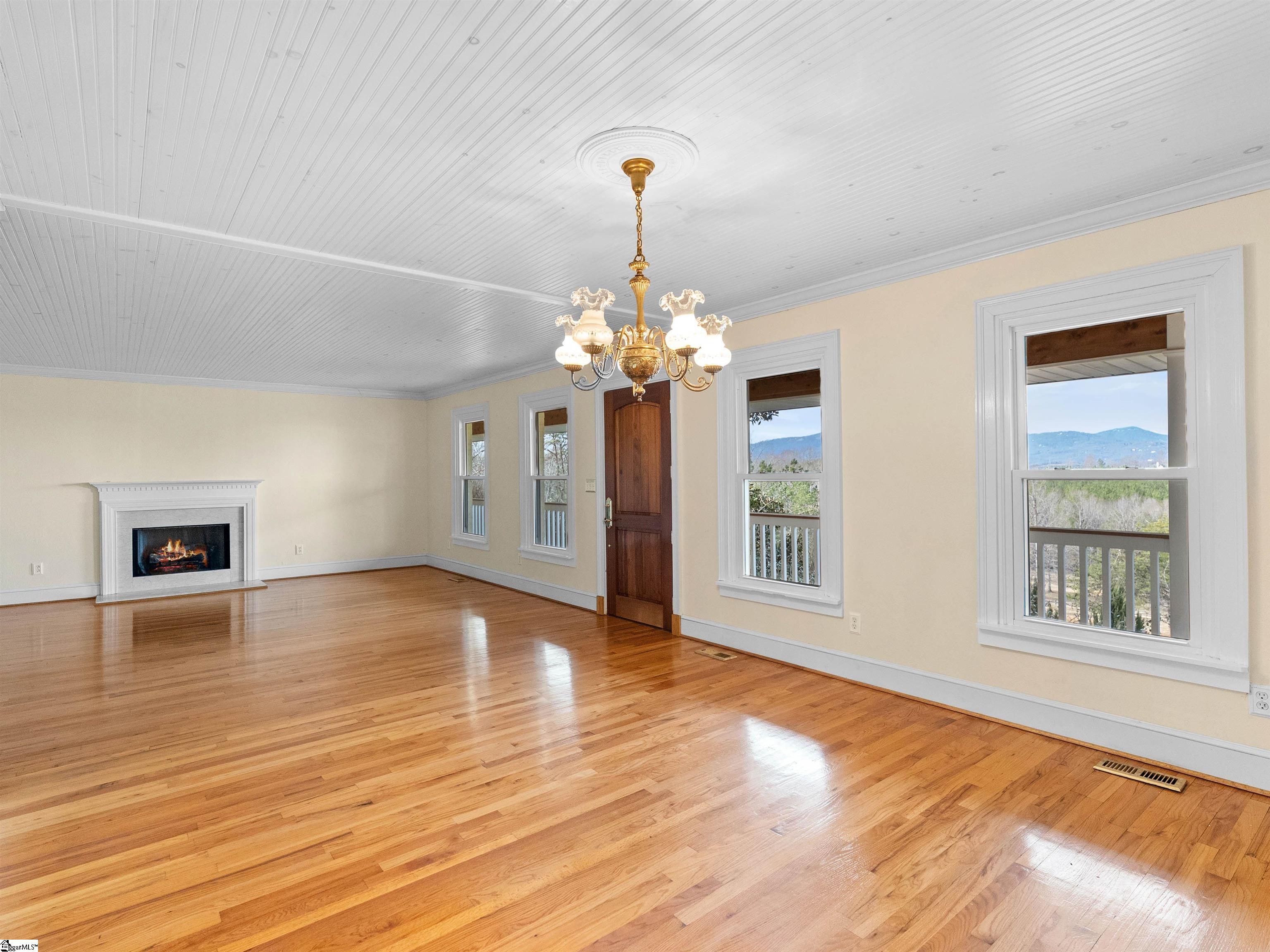 4484 Hawkins Road Greer, SC 29651 - Photo 13 of 49 Gallery Image 13