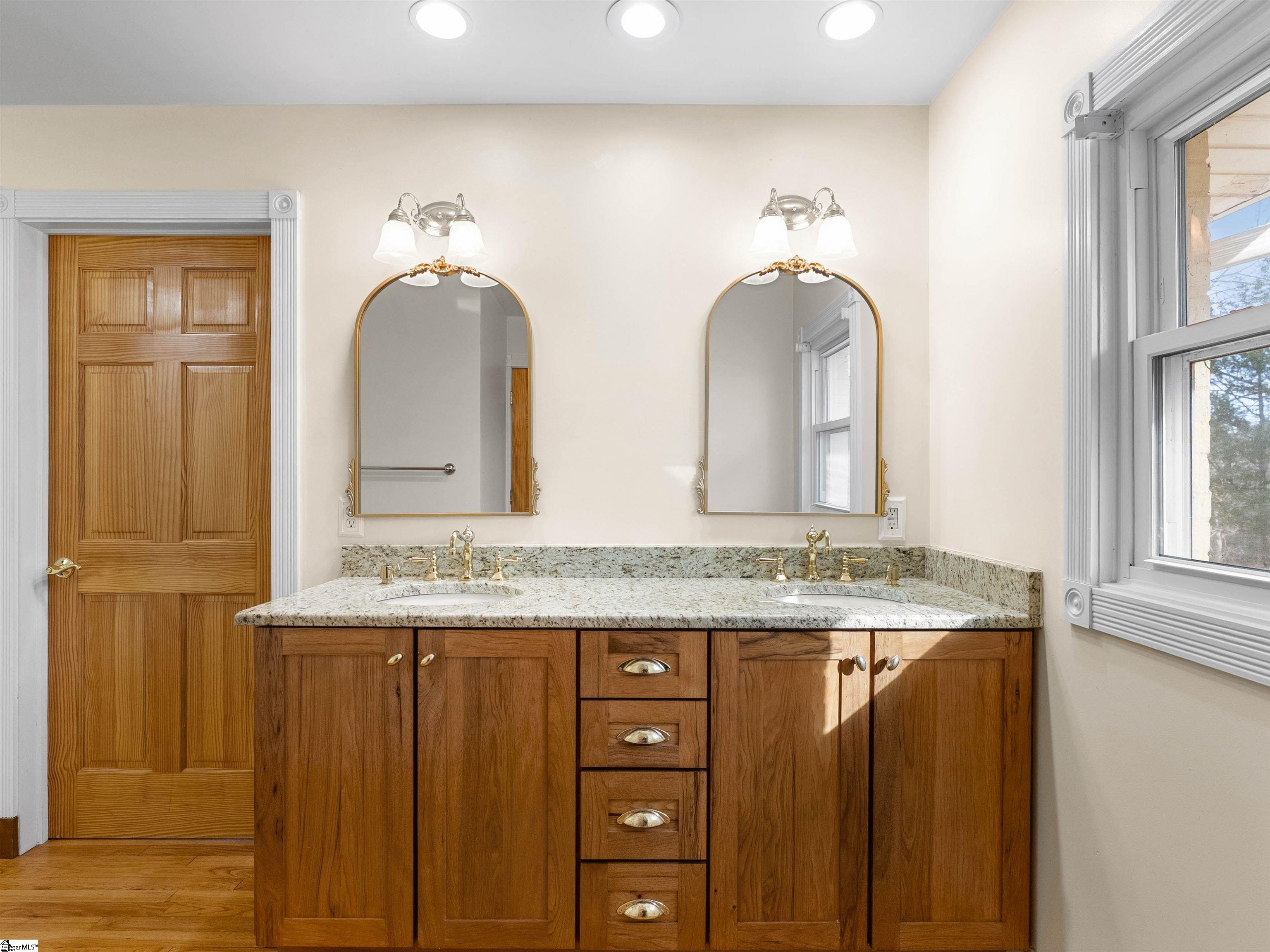 4484 Hawkins Road Greer, SC 29651 - Photo 26 of 49 Gallery Image 26