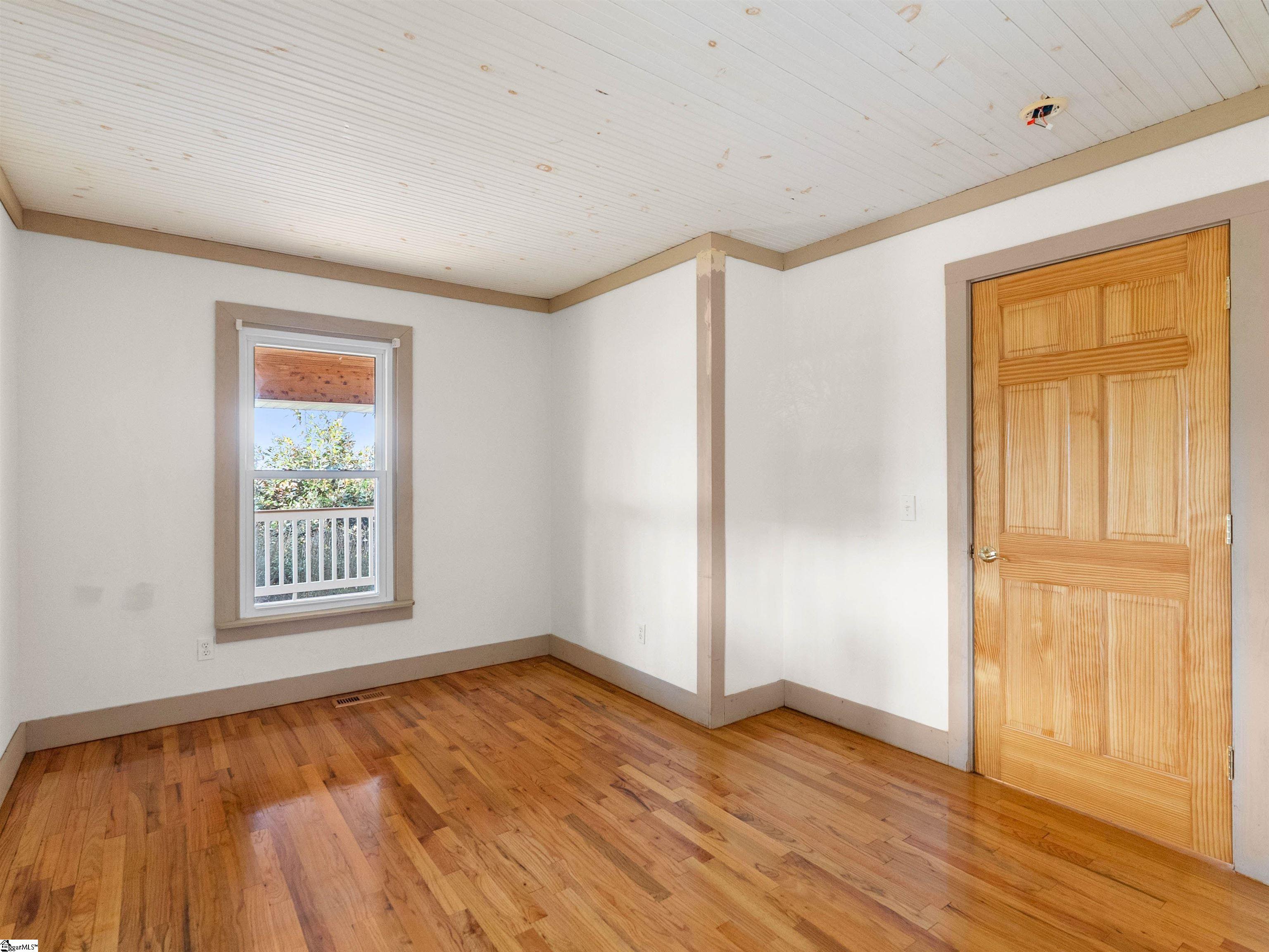 4484 Hawkins Road Greer, SC 29651 - Photo 32 of 49 Gallery Image 32