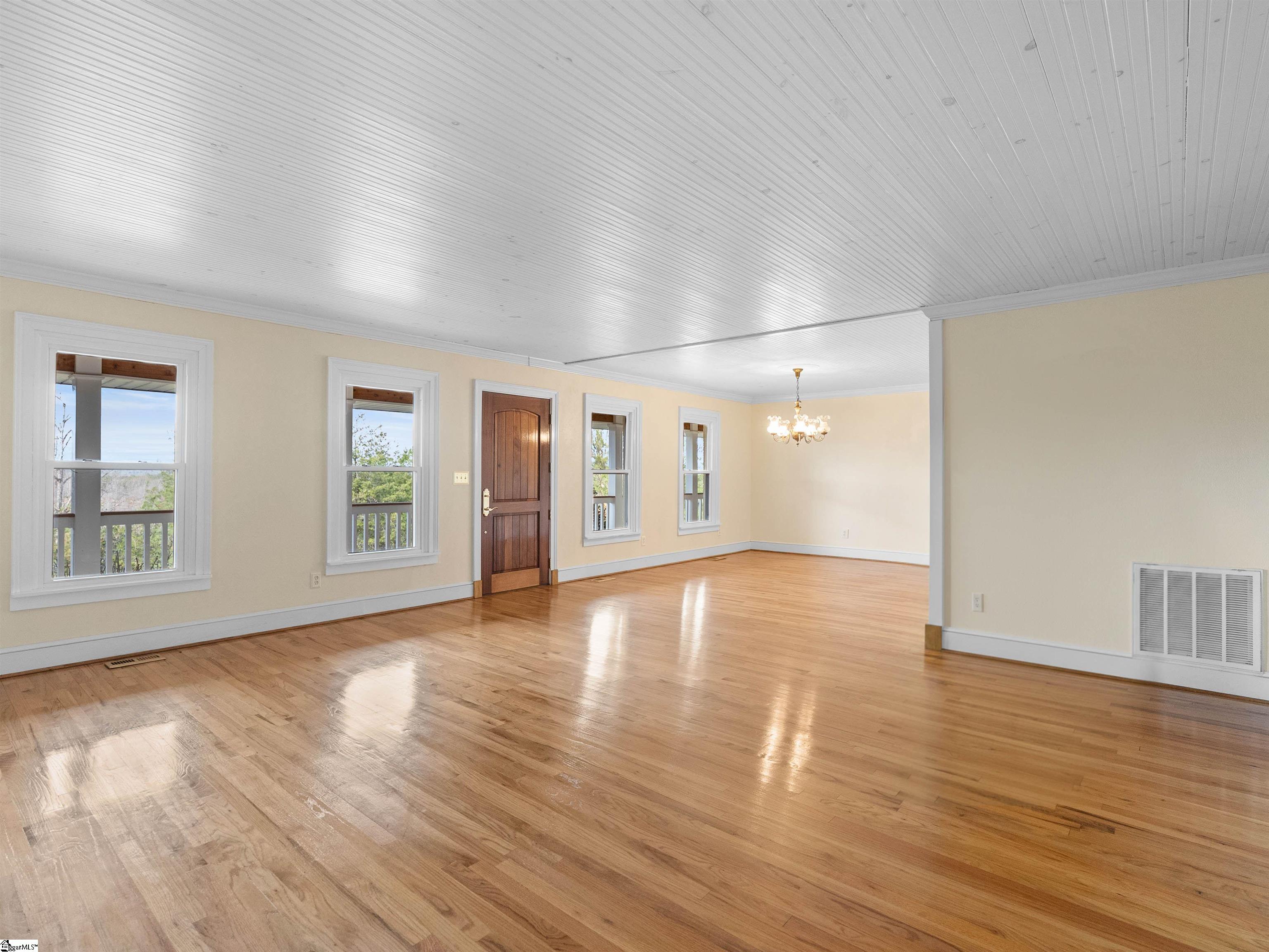4484 Hawkins Road Greer, SC 29651 - Photo 10 of 49 Gallery Image 10
