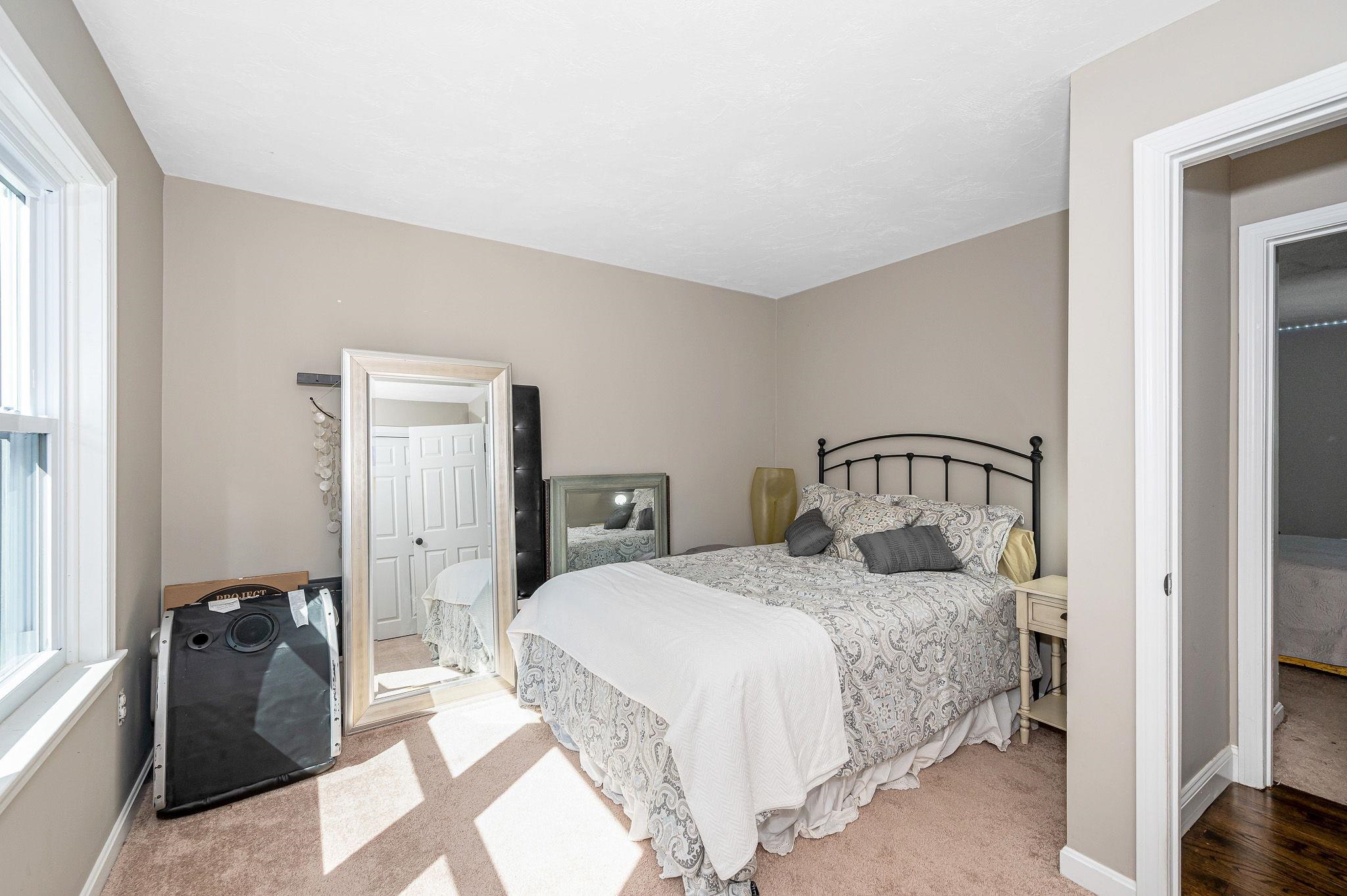 62 Robinson Road Nashua, NH 03060 - Photo 14 of 40 Gallery Image 14