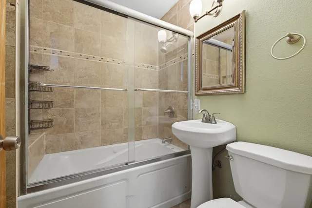 $285,000 | 4339 South 49th Street, Greenfield, WI 53220