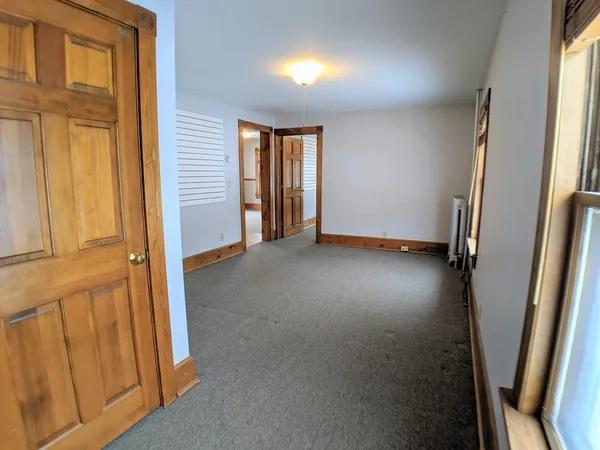 $1,400 | 62 Main Street, Unit 2, Upton, MA 01568