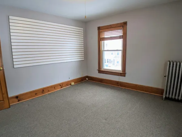 $1,400 | 62 Main Street, Unit 2, Upton, MA 01568