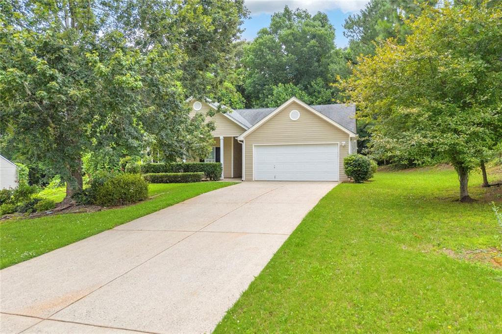 1305 Manning Way Monroe, GA 30656 - Photo 2 of 38