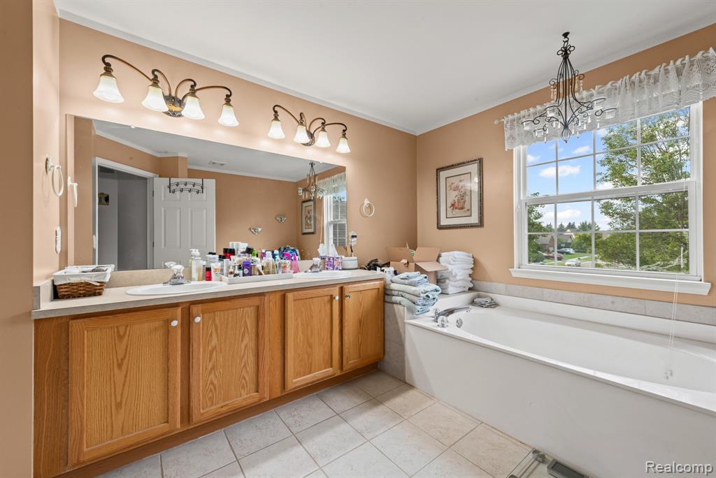 1228 Parkland Road Lake Orion, MI 48360 - Photo 32 of 44