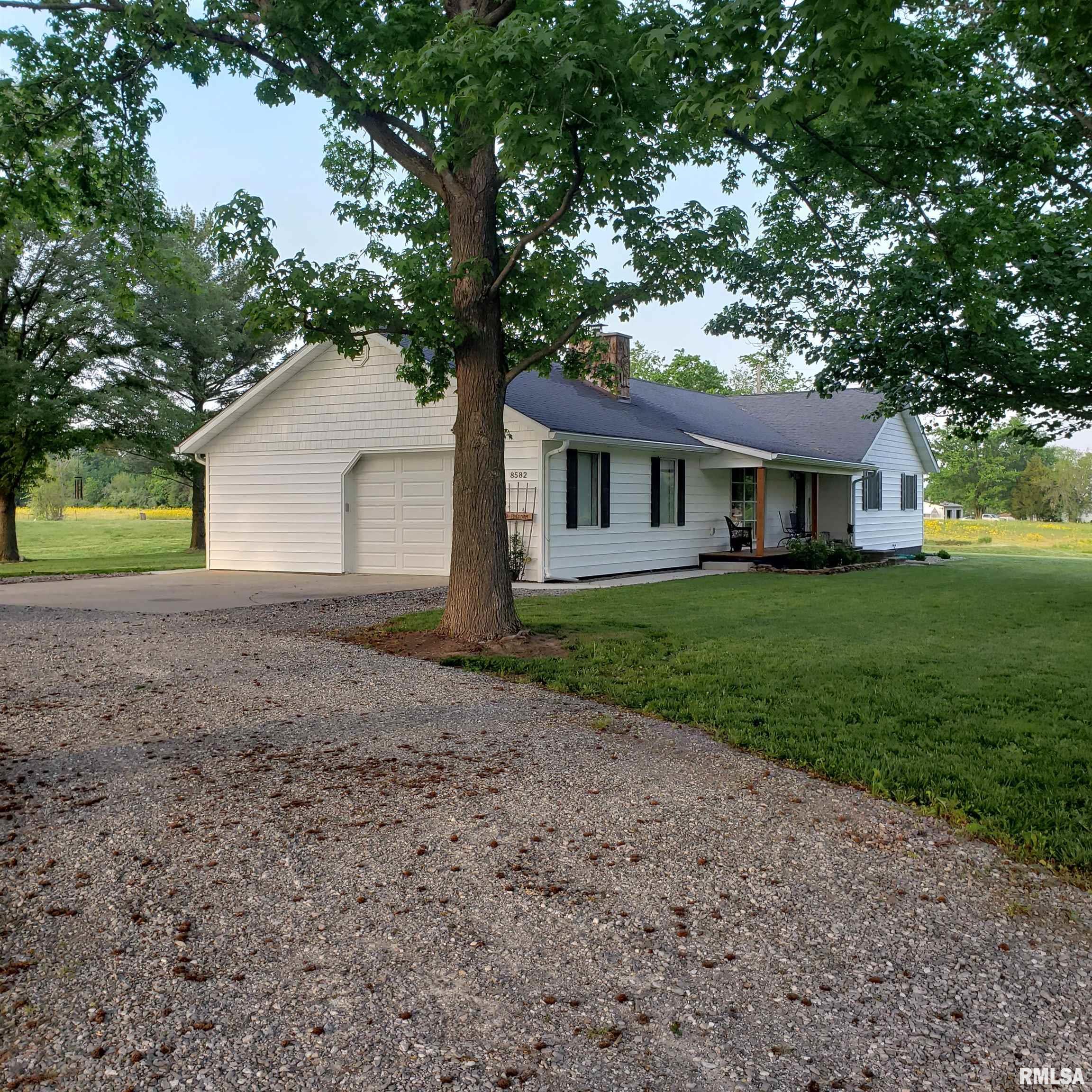 8582 Summers Road Benton, IL 62812 - Photo 12 of 48