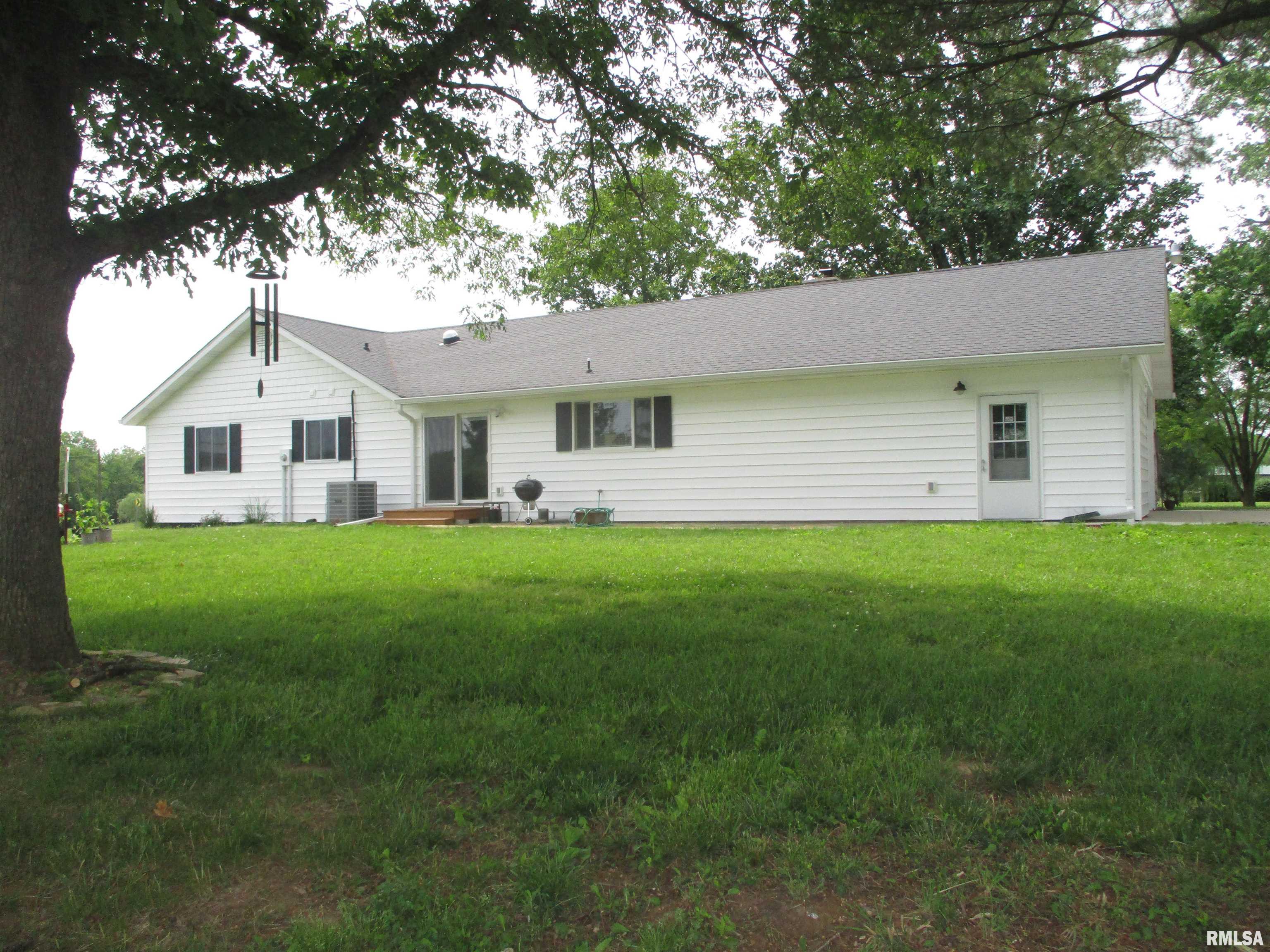 8582 Summers Road Benton, IL 62812 - Photo 2 of 48