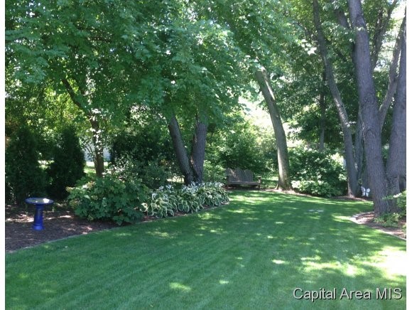 1301 Ravenswood Road Springfield, IL 62711 - Photo 20 of 24
