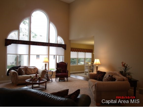 1301 Ravenswood Road Springfield, IL 62711 - Photo 2 of 24