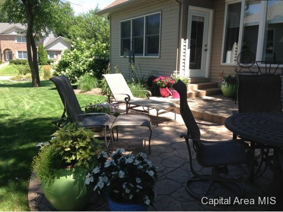 1301 Ravenswood Road Springfield, IL 62711 - Photo 23 of 24