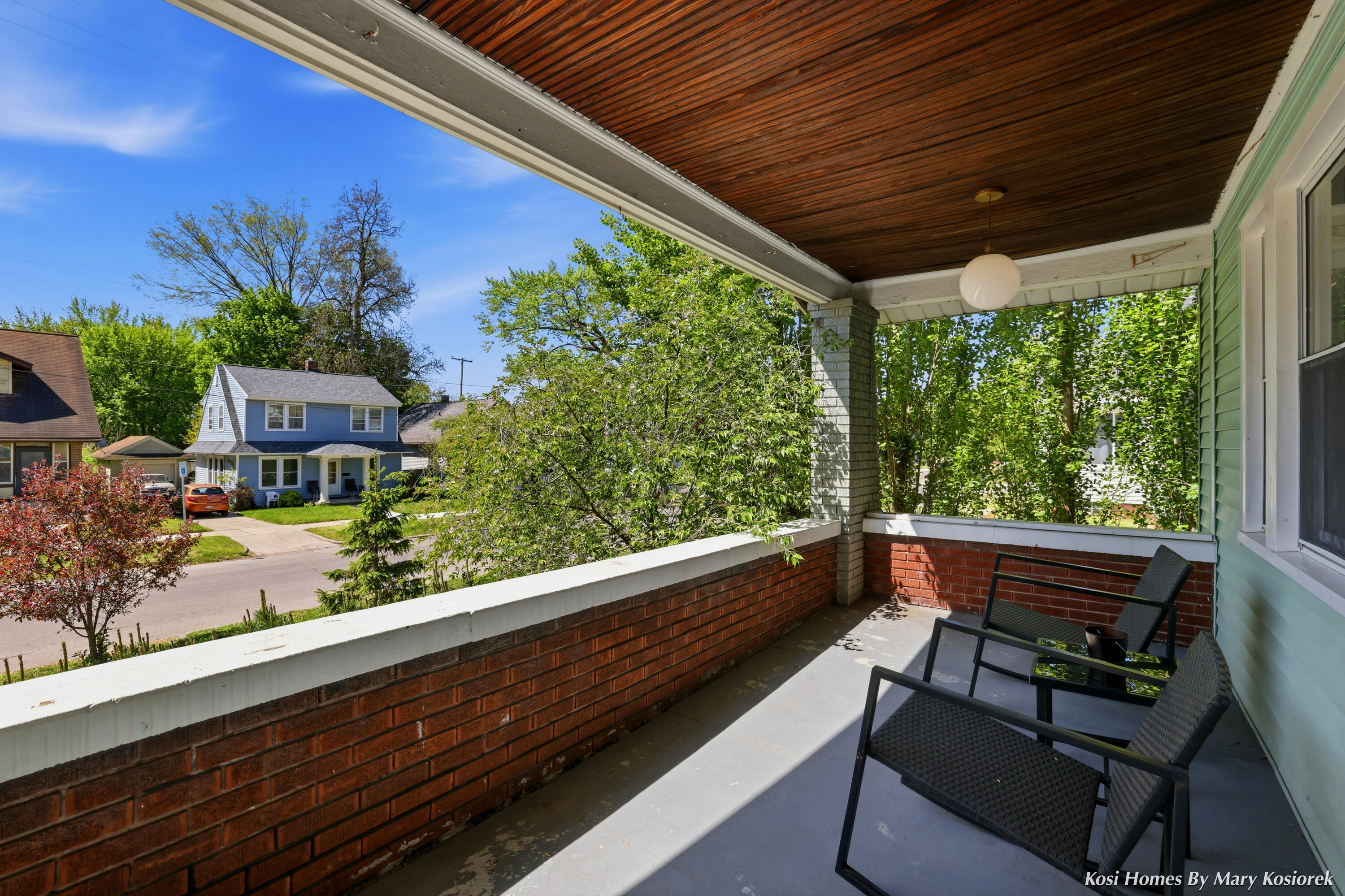 1209 Fisk Road Southeast Grand Rapids, MI 49506 - Photo 3 of 35 Front porch