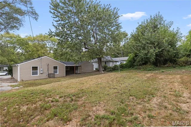 $130,500 | 9806 Winkler Drive, St. Louis, MO 63136
