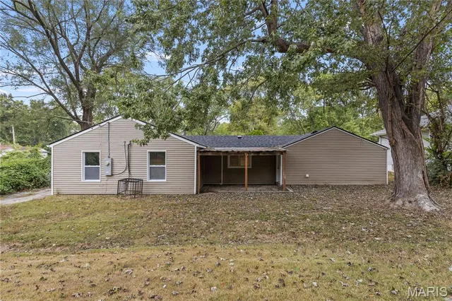 $130,500 | 9806 Winkler Drive, St. Louis, MO 63136