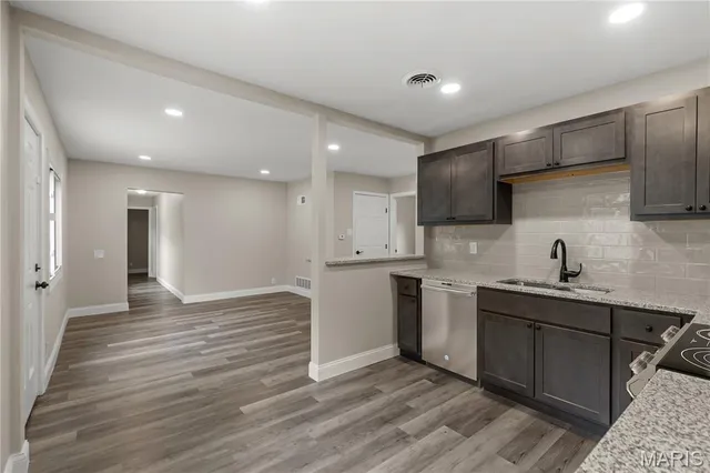 $130,500 | 9806 Winkler Drive, St. Louis, MO 63136