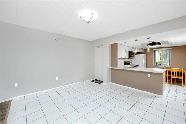 $1,750 | 209 Cypress Court, Unit 209, Oldsmar, FL 34677