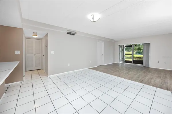 $1,750 | 209 Cypress Court, Unit 209, Oldsmar, FL 34677