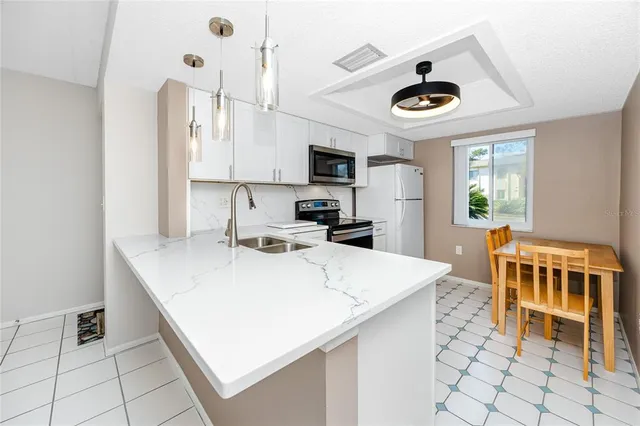 $1,795 | 209 Cypress Court, Unit 209, Oldsmar, FL 34677