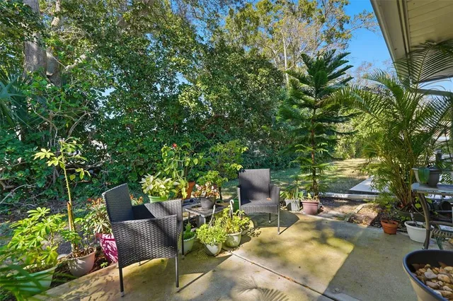 $216,900 | 2238 Lark Circle West, Unit D, Palm Harbor, FL 34684