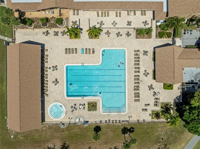 $216,900 | 2238 Lark Circle West, Unit D, Palm Harbor, FL 34684