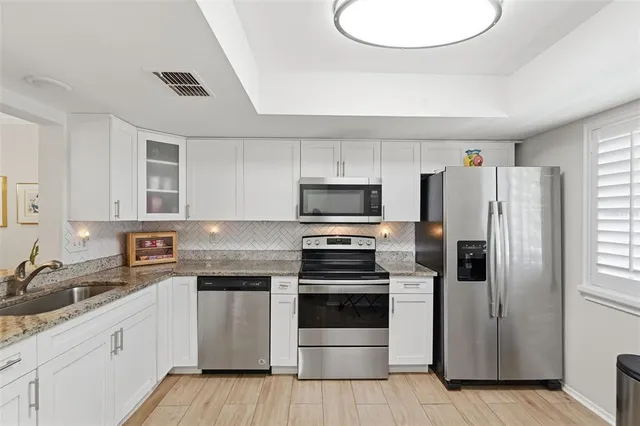 $216,900 | 2238 Lark Circle West, Unit D, Palm Harbor, FL 34684