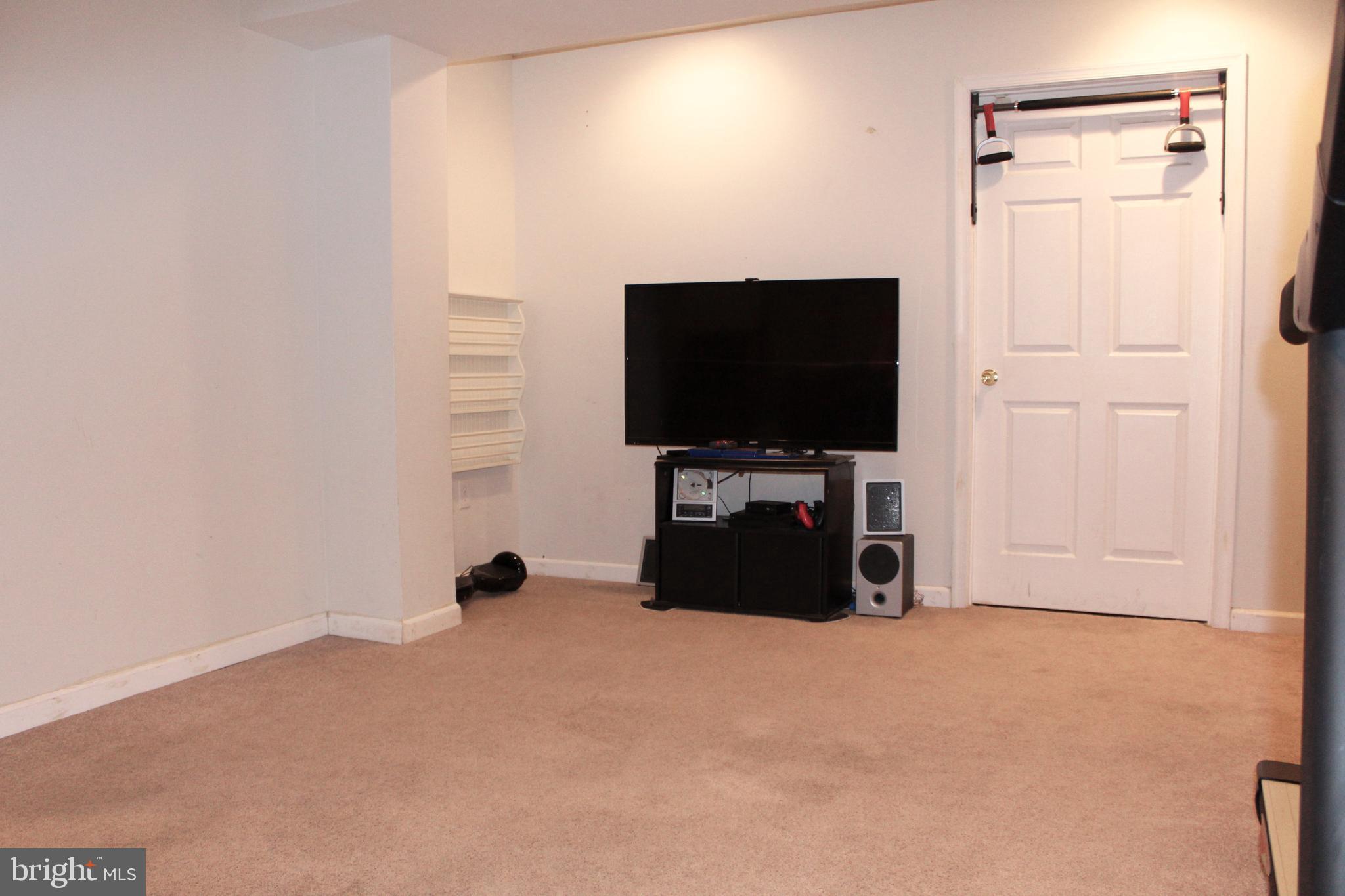 11 Mooring Court Baltimore, MD 21221 - Photo 25 of 33