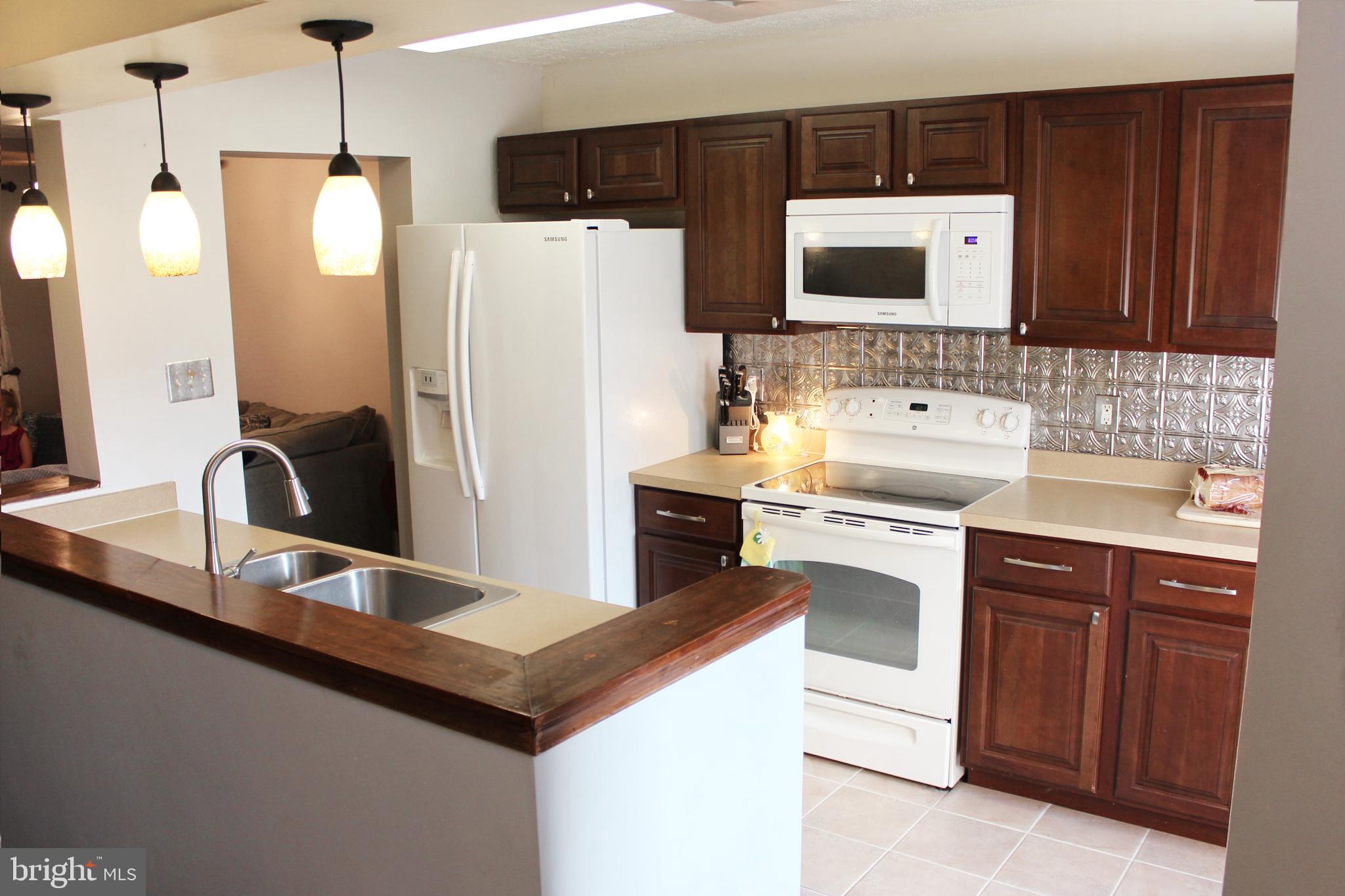11 Mooring Court Baltimore, MD 21221 - Photo 6 of 33