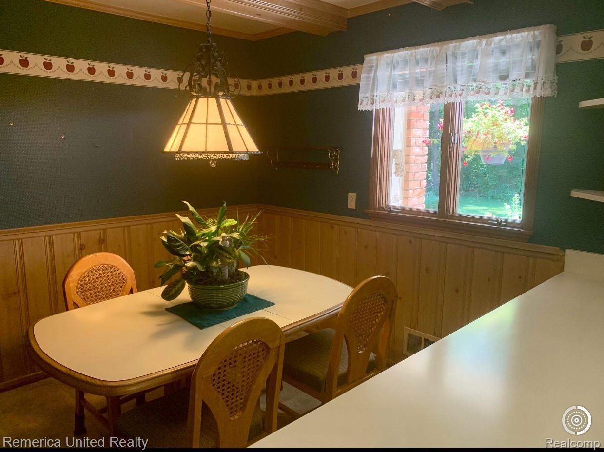 3939 County Line Road Casco, MI 48064 - Photo 12 of 38 Kitchen4 (1).JPG