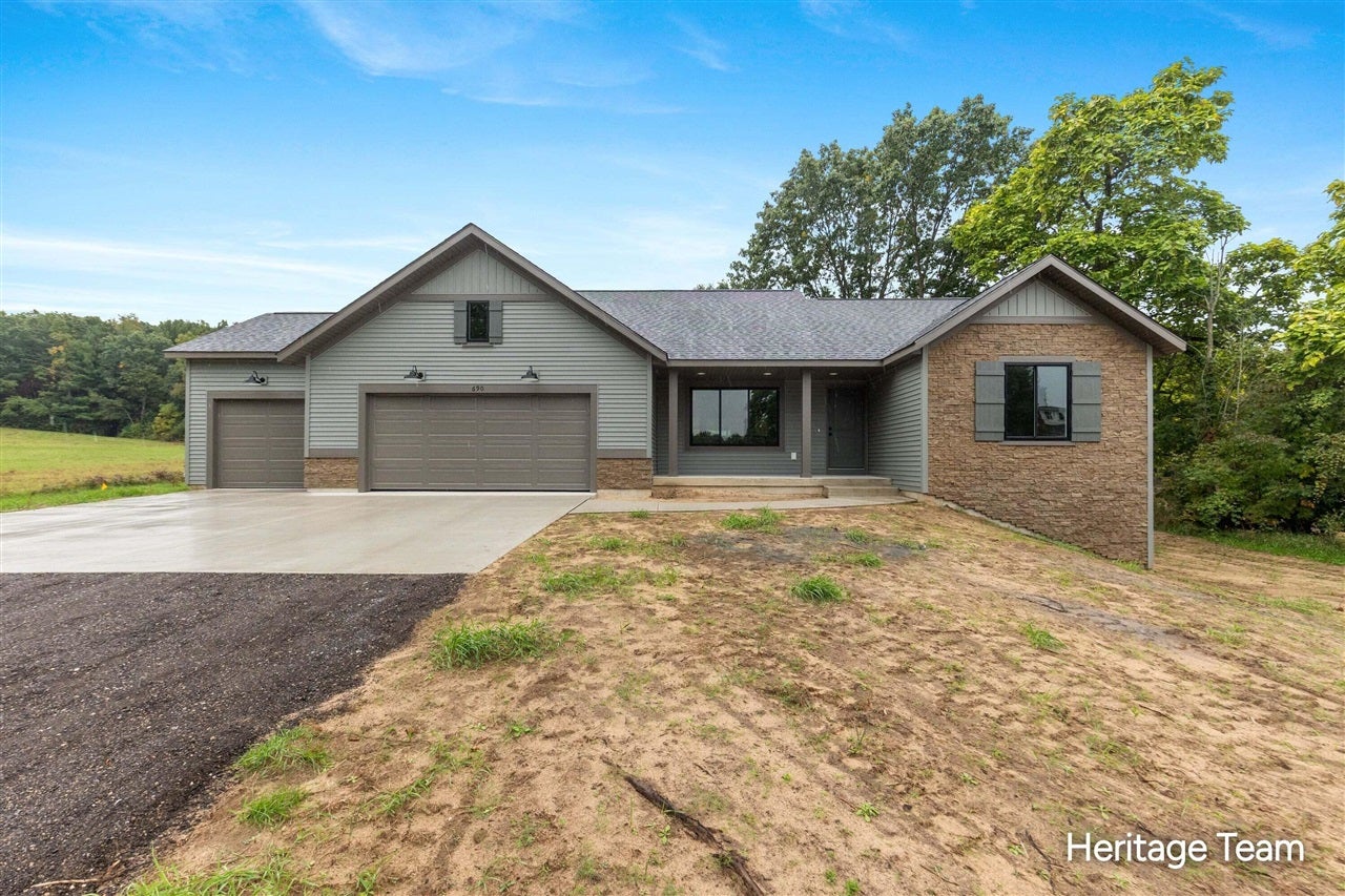 690 Pierce Road Plainwell, MI 49080 - Photo 1 of 42 Gallery Image 1