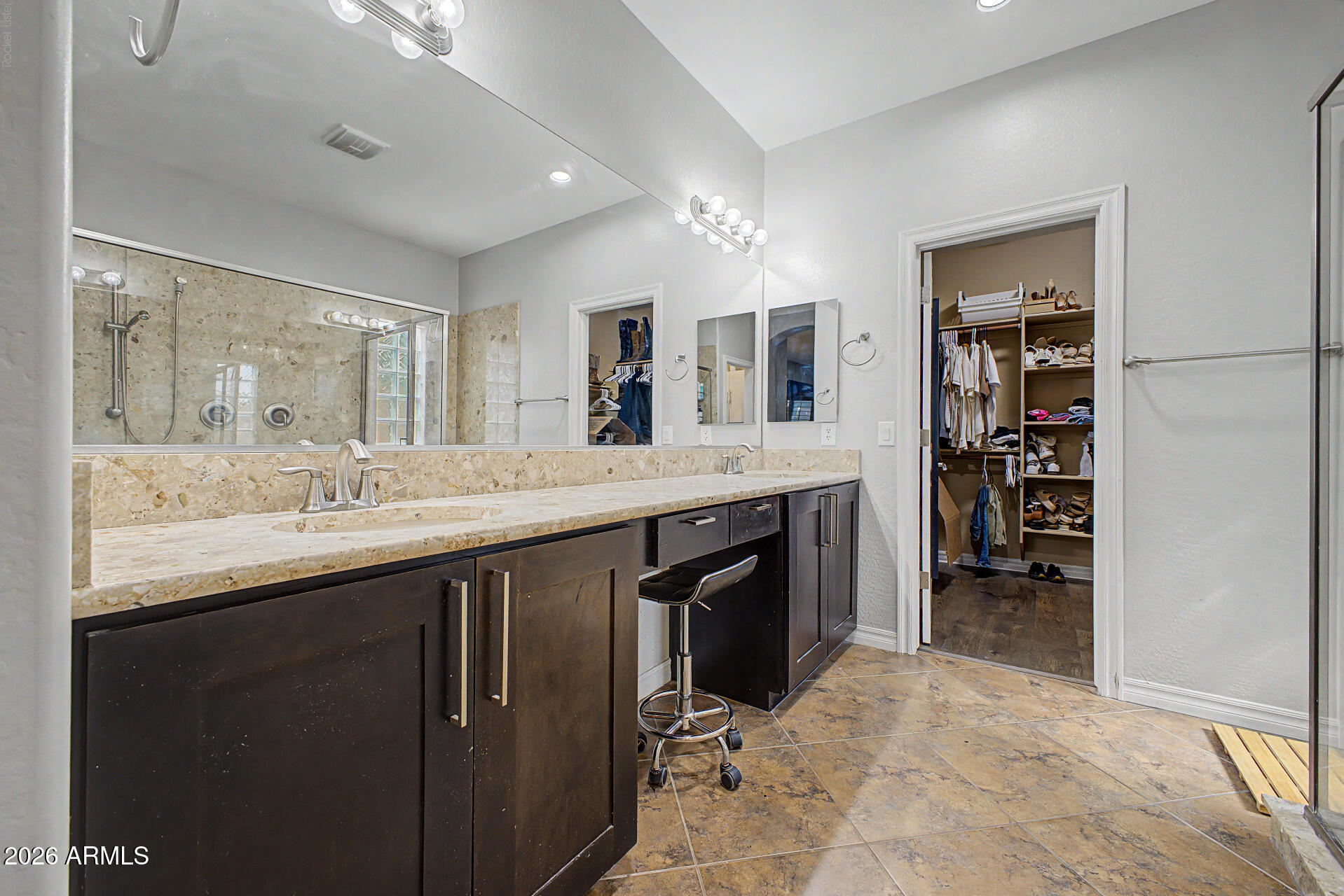 2769 East Rakestraw Lane Gilbert, AZ 85298 - Photo 13 of 24 18-Rakestraw