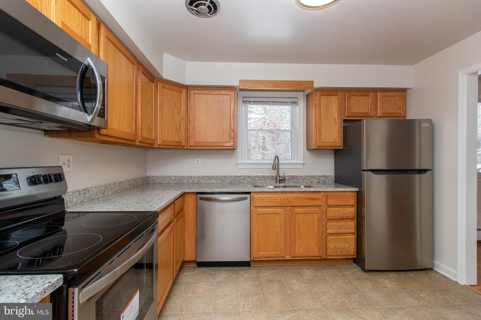 14410 Brandywine Heights Road Brandywine, MD 20613 - Photo 8 of 22 Kitchen