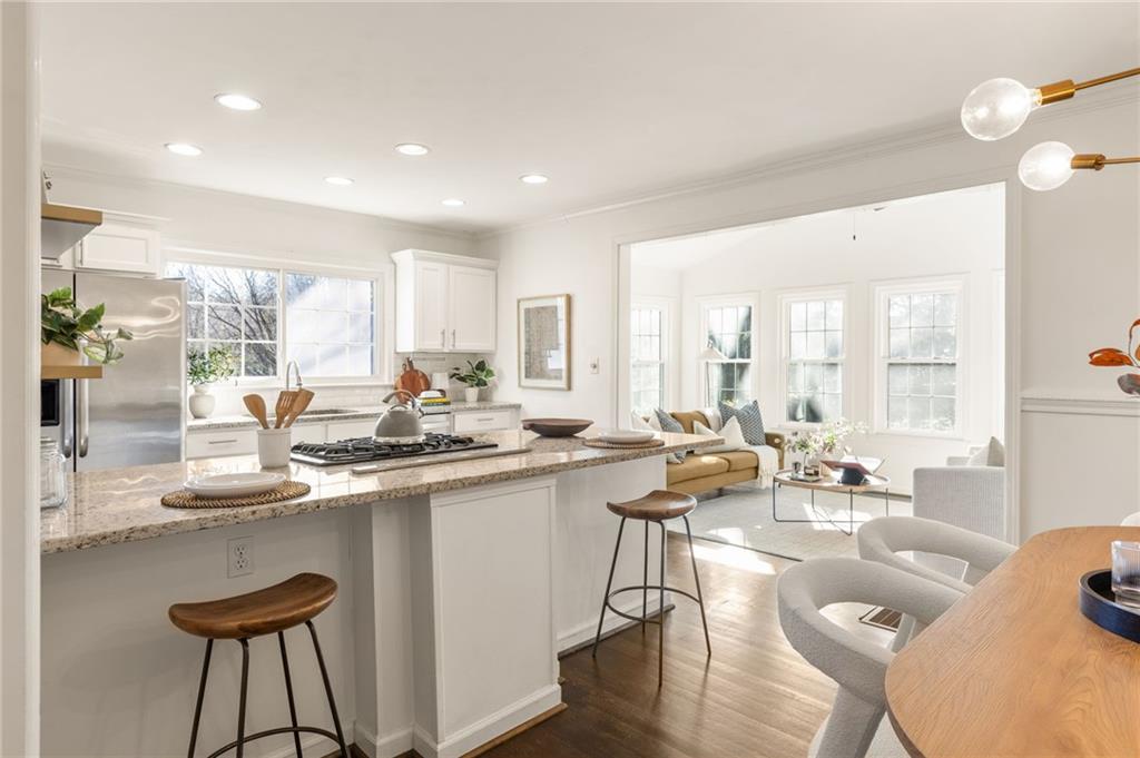 1263 Skyhaven Road Southeast Atlanta, GA 30316 - Photo 4 of 20