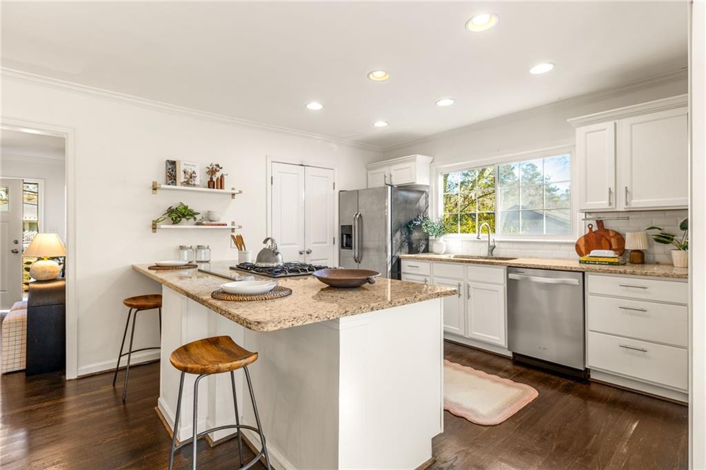 1263 Skyhaven Road Southeast Atlanta, GA 30316 - Photo 6 of 20