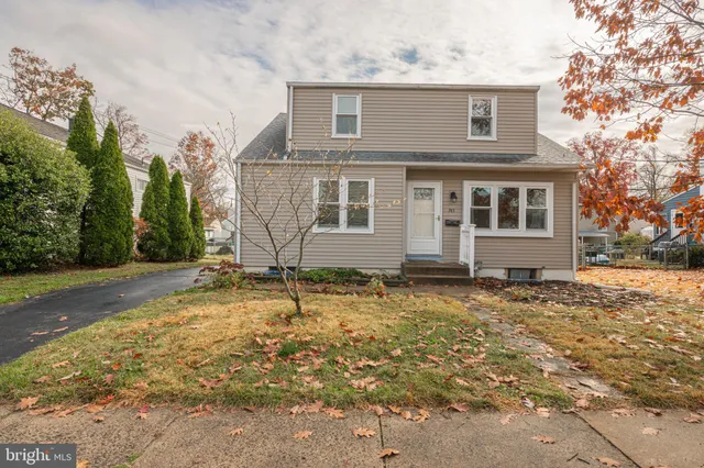 $425,000 | 743 Penn Avenue, Glenside, PA 19038