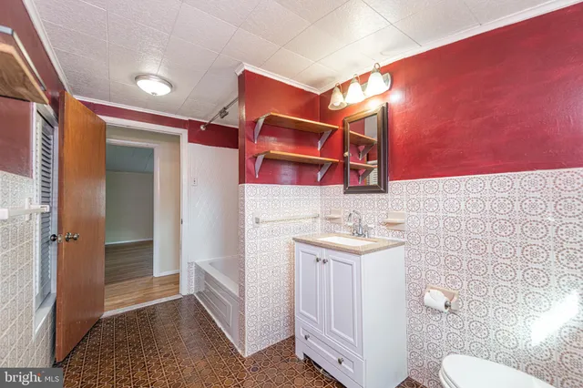 $425,000 | 743 Penn Avenue, Glenside, PA 19038