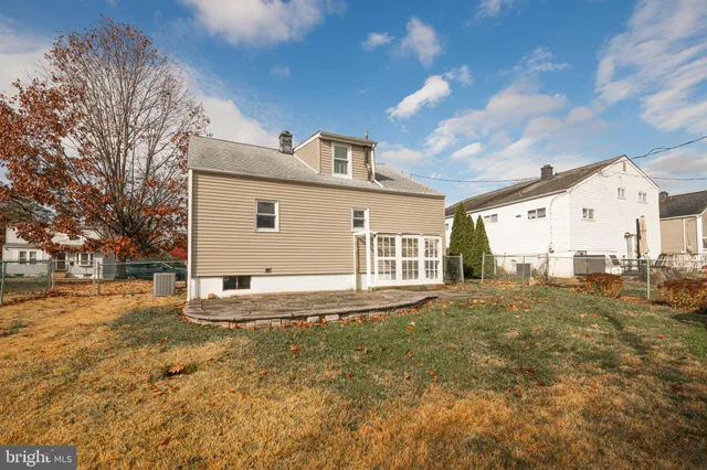 $425,000 | 743 Penn Avenue, Glenside, PA 19038