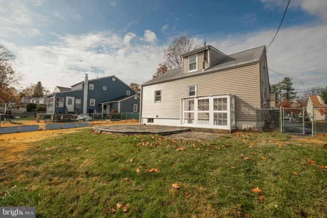 $425,000 | 743 Penn Avenue, Glenside, PA 19038