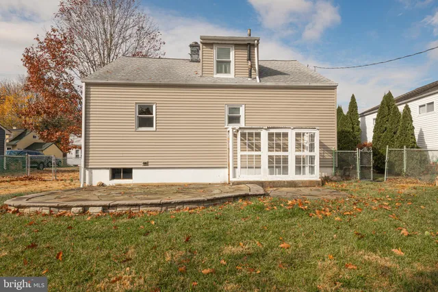$425,000 | 743 Penn Avenue, Glenside, PA 19038