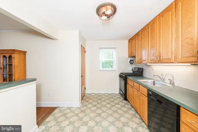 $425,000 | 743 Penn Avenue, Glenside, PA 19038