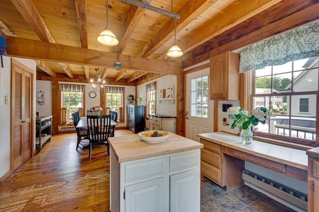 108 Van Norden Road Reading, MA 01867 - Photo 6 of 30 Gallery Image 6