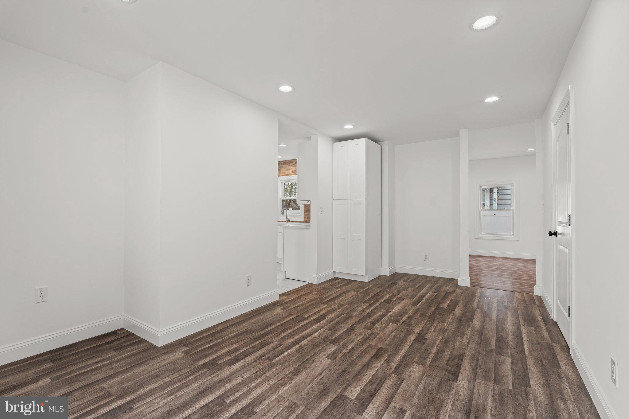 126 West Center Street Clayton, NJ 08312 - Photo 11 of 35