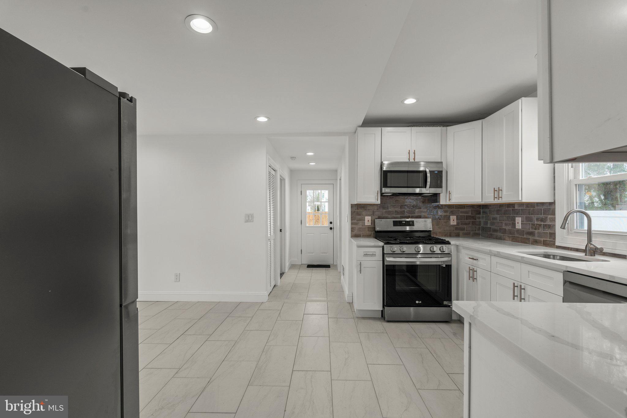 126 West Center Street Clayton, NJ 08312 - Photo 12 of 35