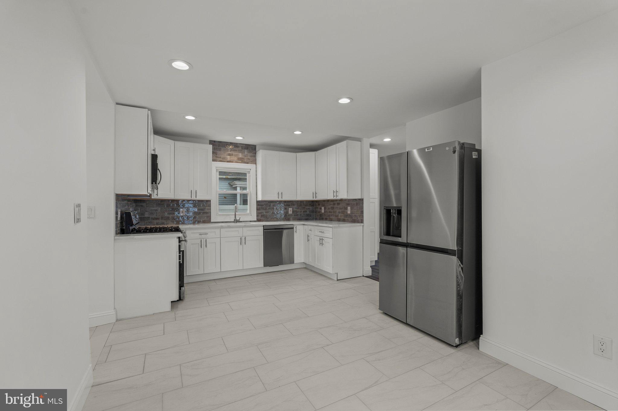 126 West Center Street Clayton, NJ 08312 - Photo 14 of 35