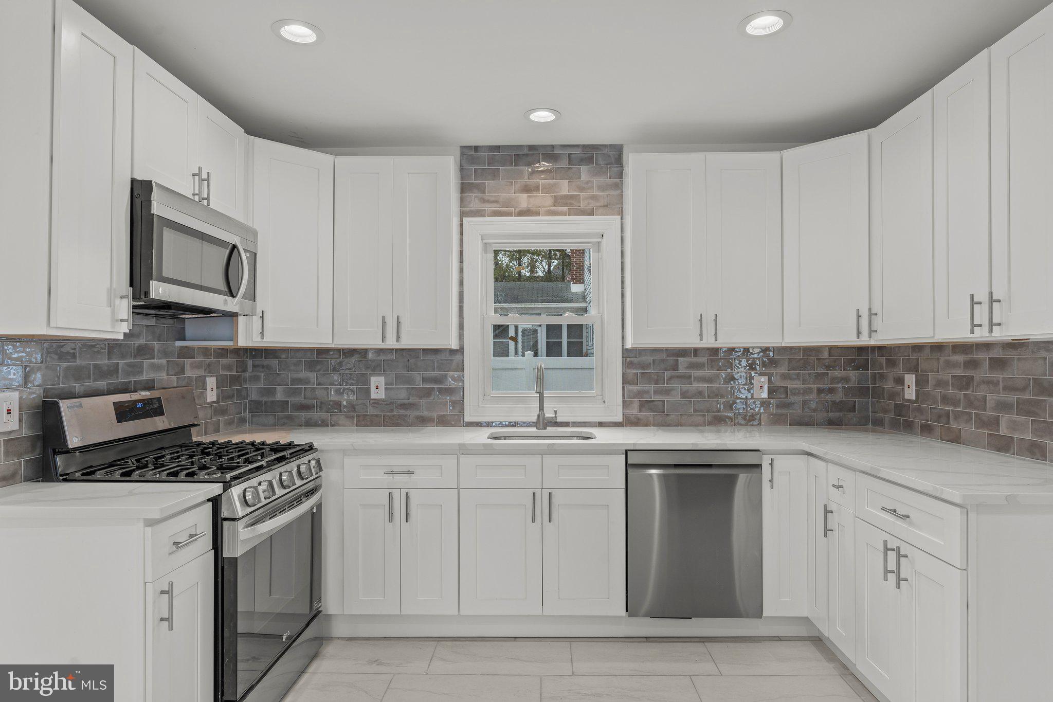 126 West Center Street Clayton, NJ 08312 - Photo 15 of 35