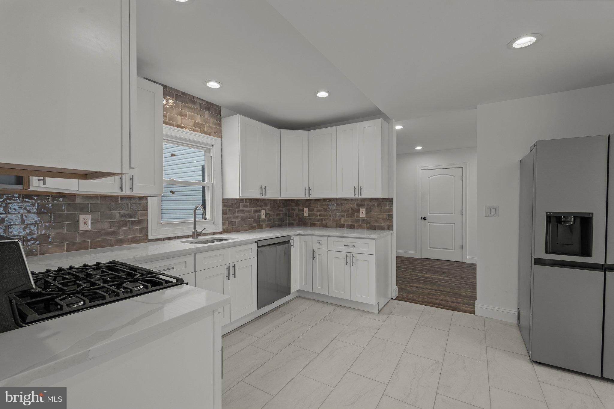 126 West Center Street Clayton, NJ 08312 - Photo 16 of 35