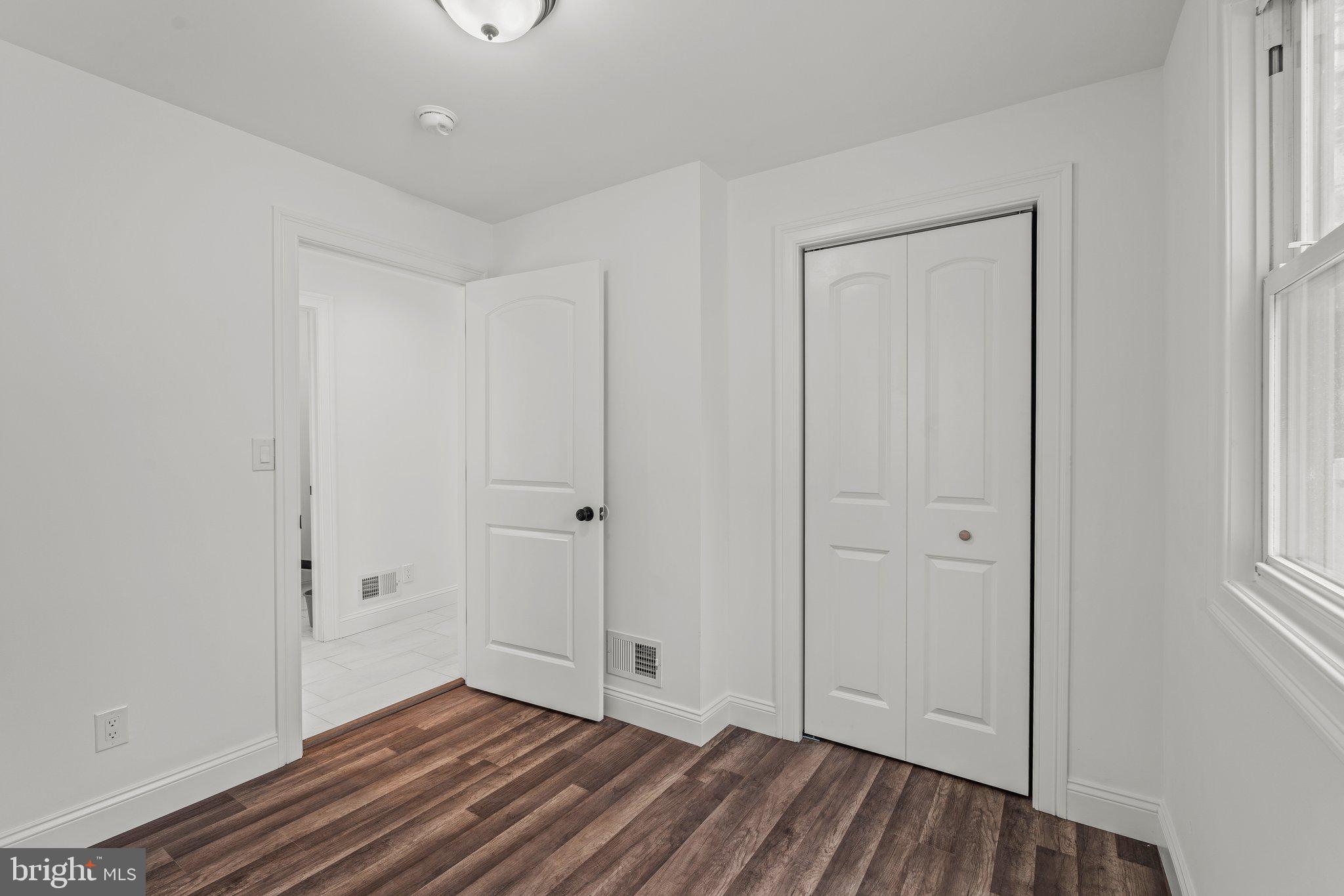 126 West Center Street Clayton, NJ 08312 - Photo 18 of 35