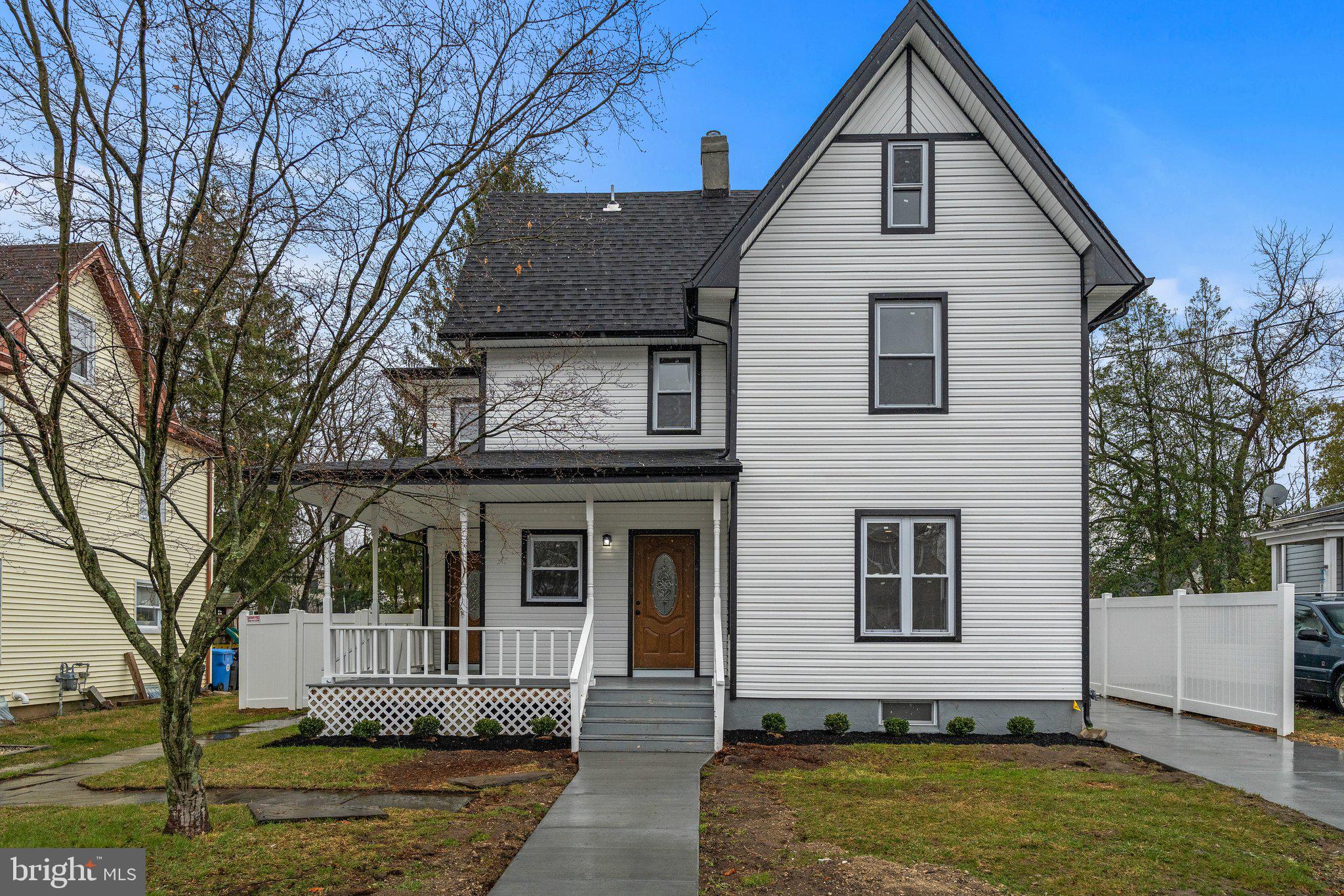126 West Center Street Clayton, NJ 08312 - Photo 2 of 35