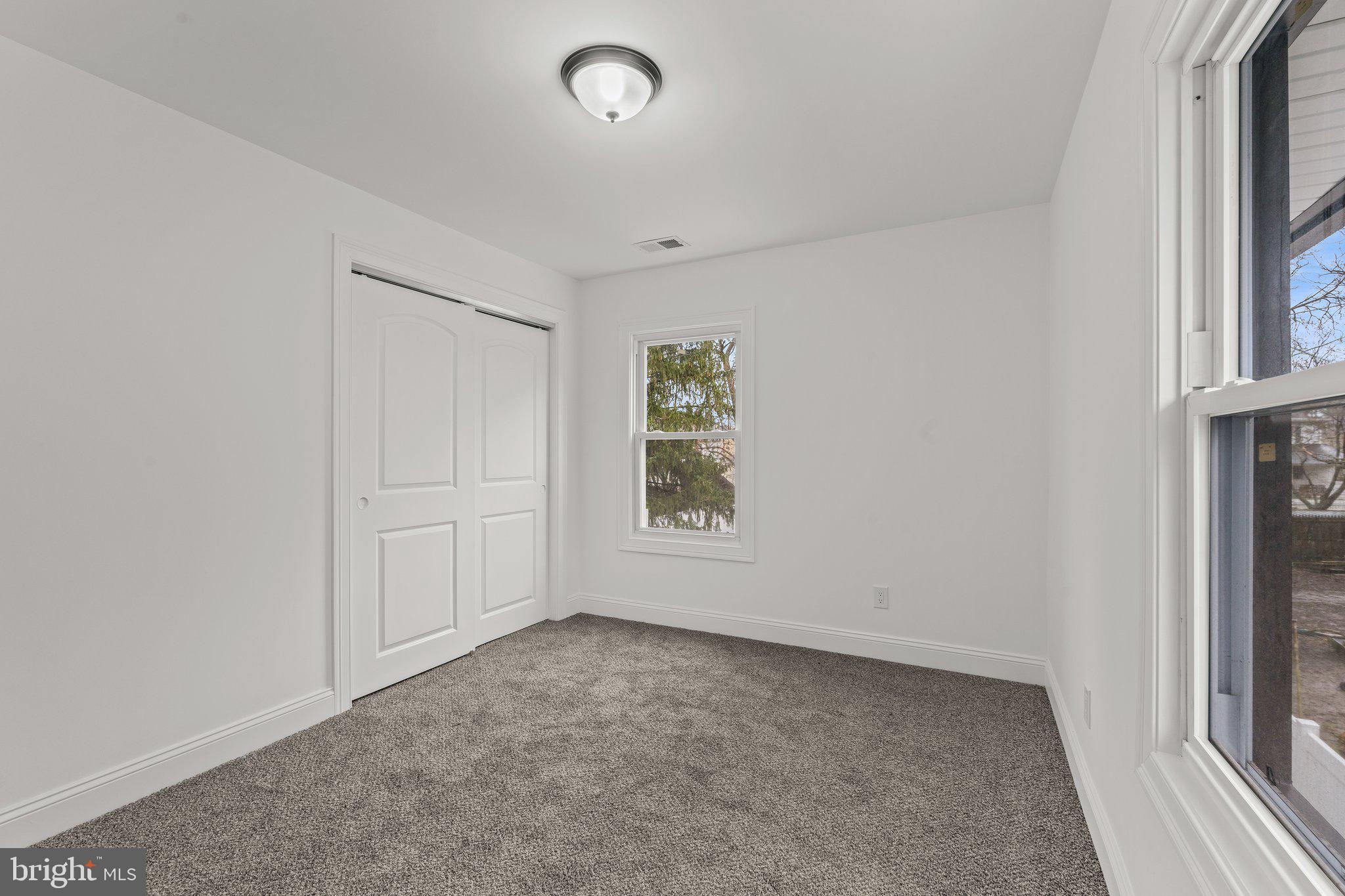 126 West Center Street Clayton, NJ 08312 - Photo 22 of 35