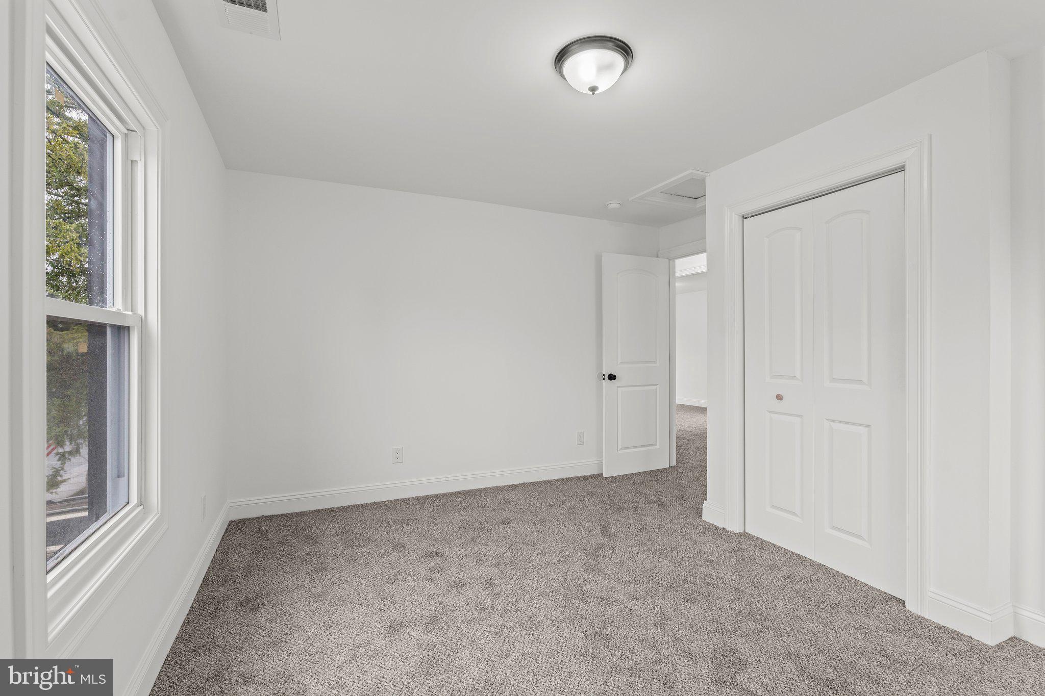 126 West Center Street Clayton, NJ 08312 - Photo 26 of 35